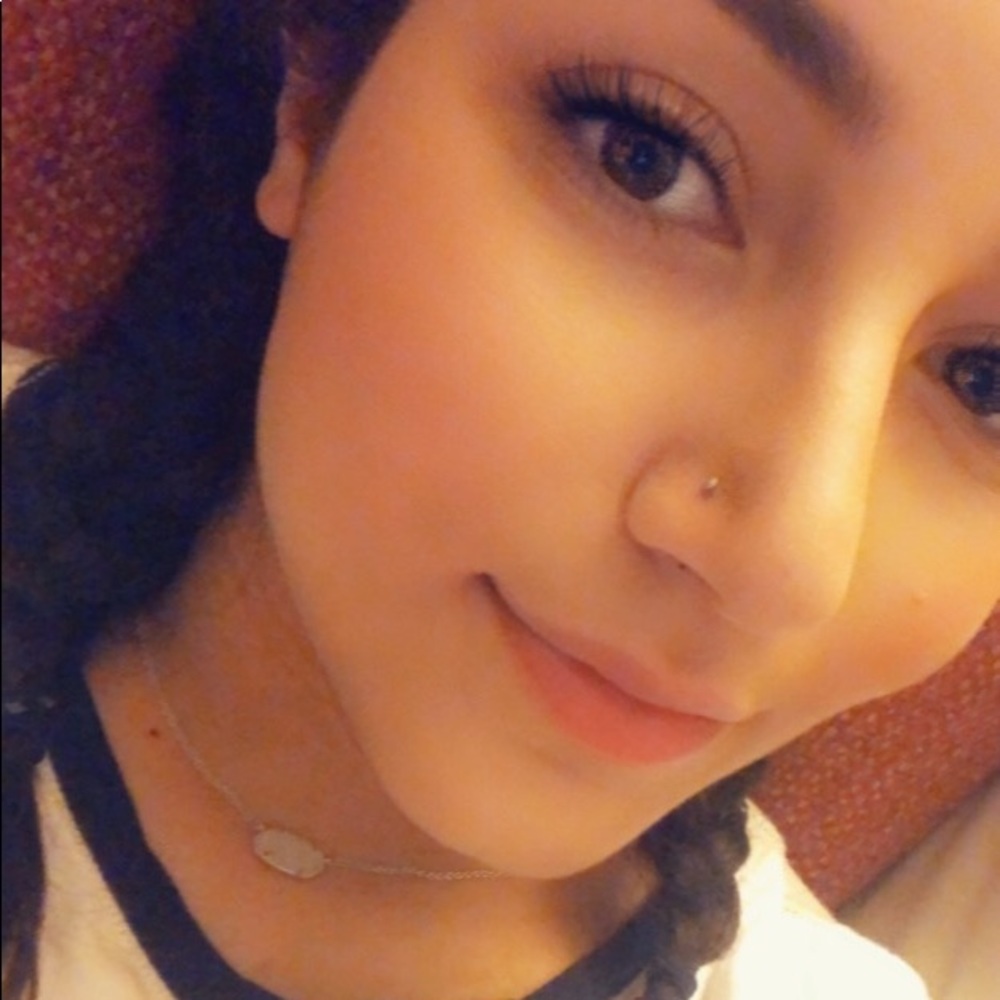 Meet your Posher, Yasmin